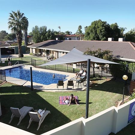 Jacaranda Holiday Units Суон-Хилл Экстерьер фото
